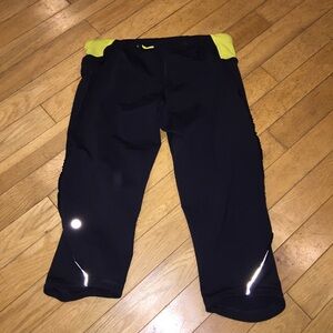 Women's Lululemon athletic cropped pant ruffle